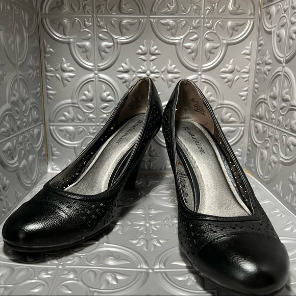 🖤🖤SOLD🖤🖤HP!!🤩🎉🤩🎉Naturalizer Black Comfort Heels Round Toe Size 8.5 - Picture 6 of 15